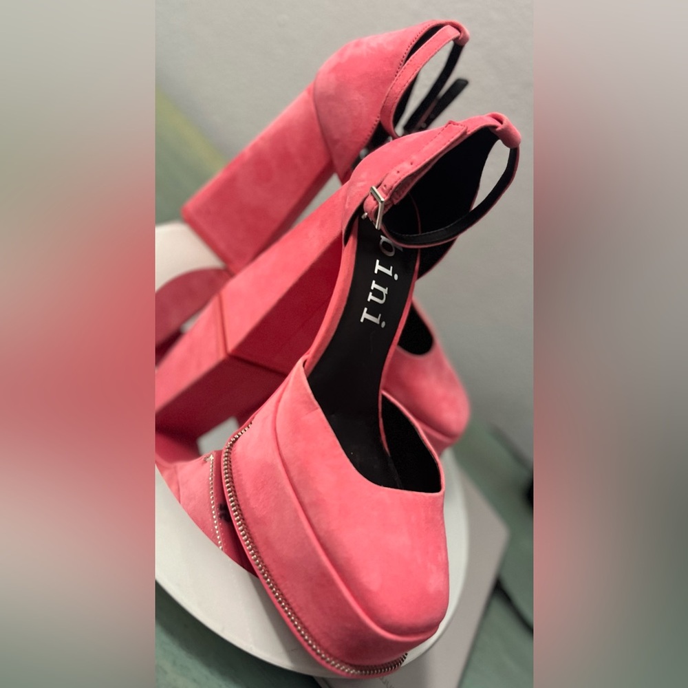 Giani Bini Platform Mary Jane Heels with Ankle Strap
